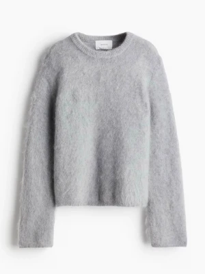 Stickad tröja i mohair - Stickad tröja från h&m i mohairmix. Strl S💗