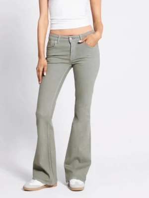 Grå bootcut jeans med hög midja - Snygga gröna bootcut jeans som är slut på lager på hemsidan. Jeansen har utsvängda ben och stängs med dragkedja och knapp. 