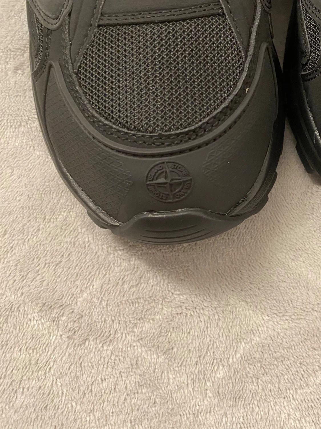 Svarta D10R sneakers med mesh och läder - 4