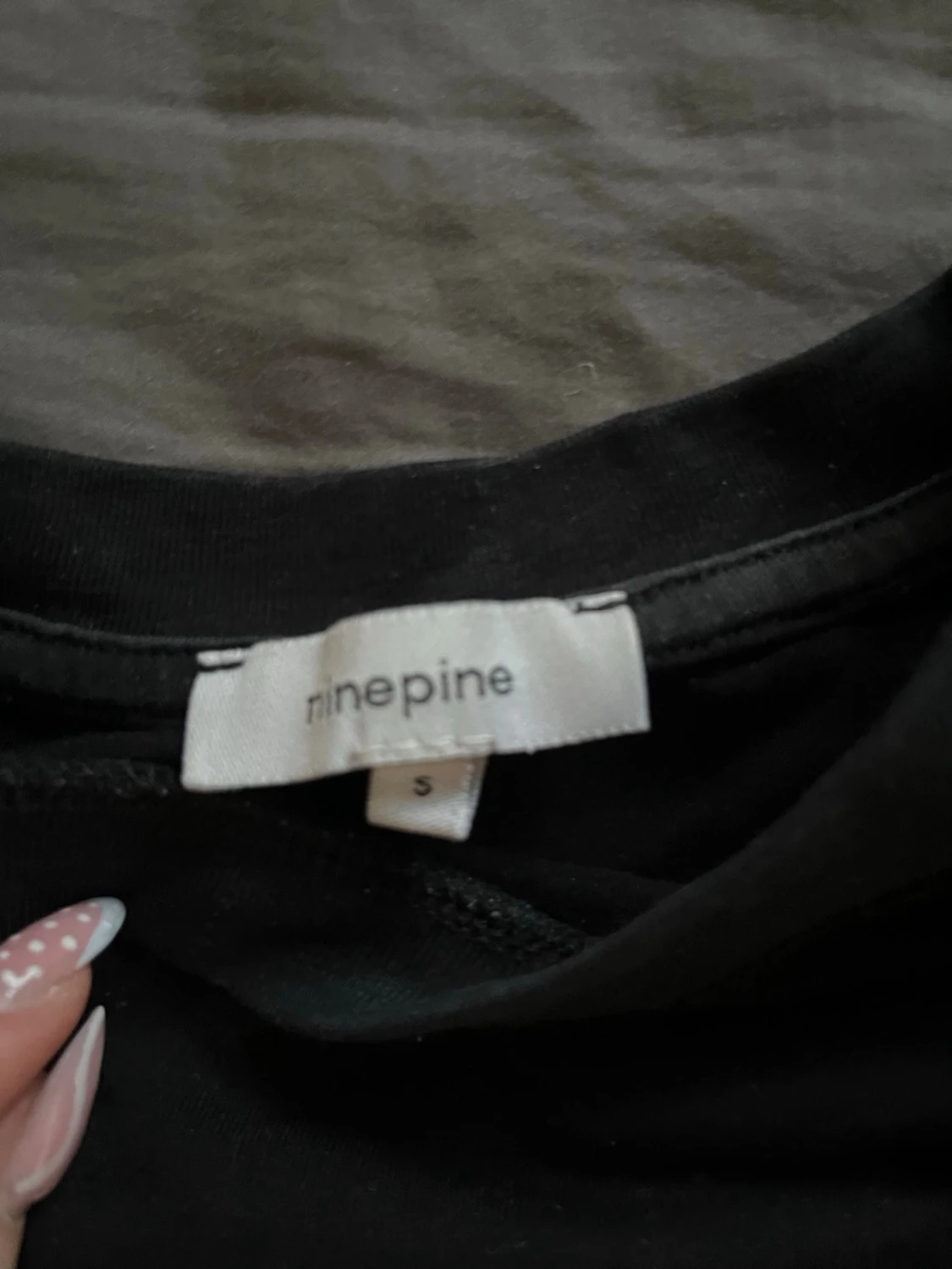 Svart basic t-shirt i bomull - 2
