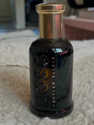 BOSS Bottled Elixir Parfym 50ml - Se bilden för mängd kvar.