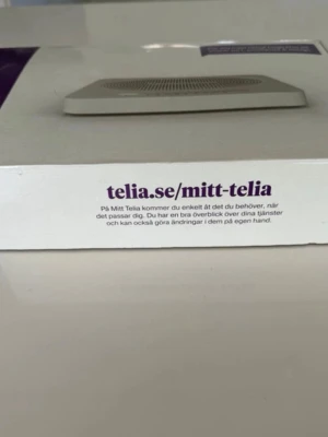 Telia WiFi Router Plus – stabil och snabb uppkoppling i toppskick! - Säljer en vit Telia WiFi Router Plus i oval design, en pålitlig och kraftfull router som ger stabilt och snabbt internet i hela hemmet.  Modell: Technicolor TG799TSvac Xtream / Sagemcom (beroende på version)  ✨ Funktioner:  * Stöd för både 2,4 GHz och 5 GHz WiFi – för optimal hastighet och räckvidd * Perfekt för streaming, surf, gaming och smarta hem * Stabil prestanda med Telias beprövade teknik  