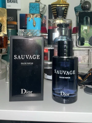 KÖP ELLER BYT!! - Dior Sauvage Eau de Parfum. Säljer och byter mot andra parfymer..