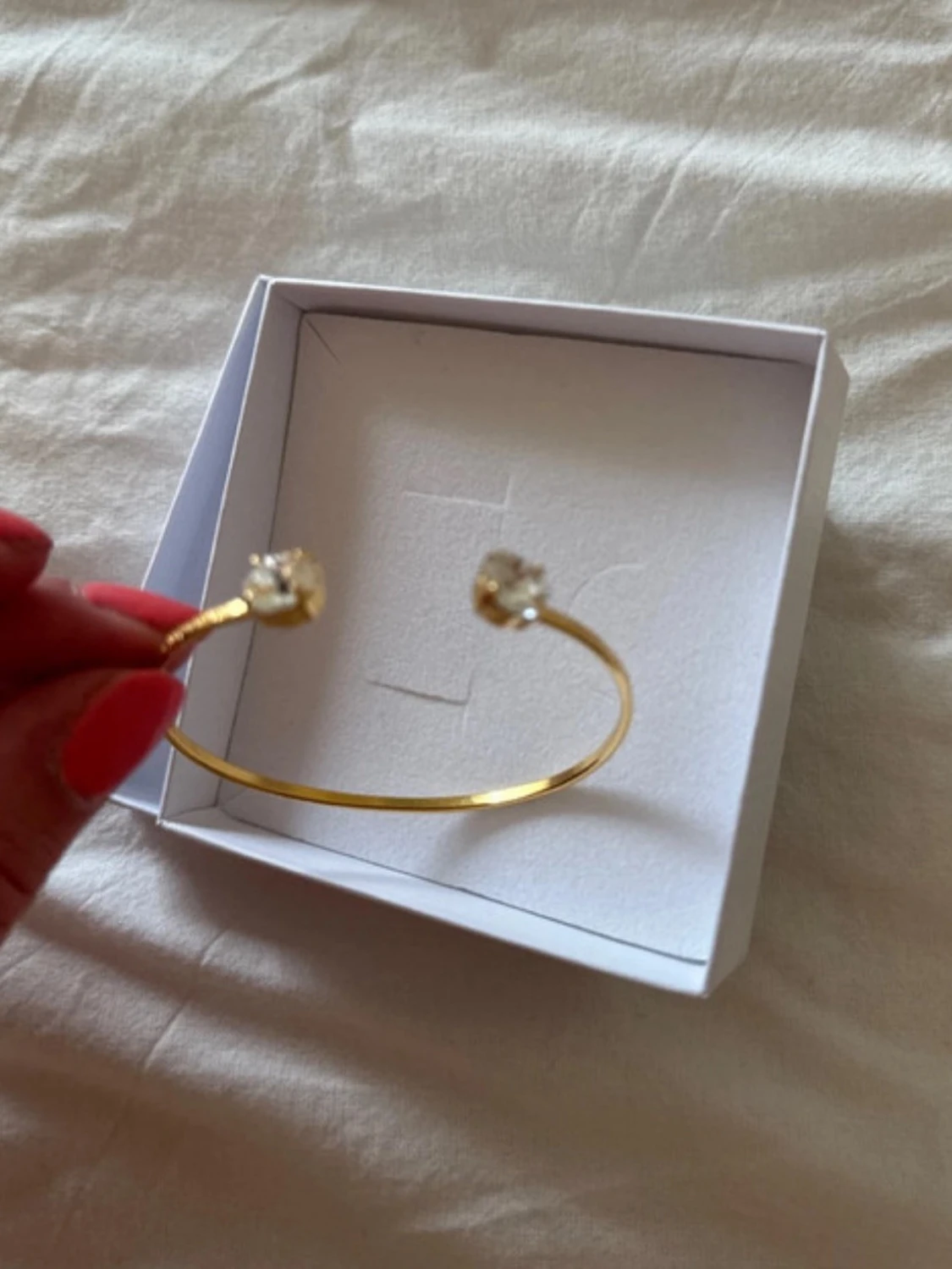 Guldfärgat armband Caroline Svedbom