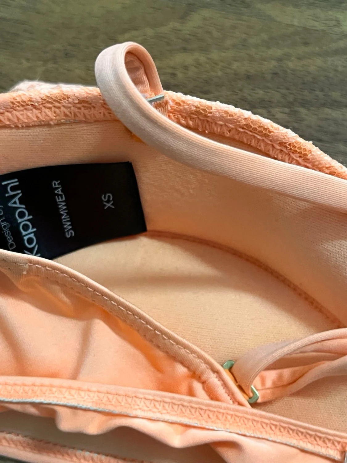 Orange bikiniöverdel med spetsvolang - 2