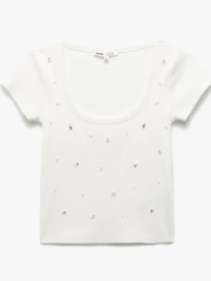 Vit topp - Jättesnygg vit topp till sommaren💕aldrig använd och säljer den på Plick eftersom att prislappen försvann💕