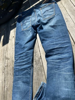 Nudie jeans herr - Faded nudie jeans 30 l32 lean dean i mycket bra skick 