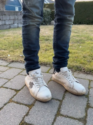  the gallerist - Säljer dessa snygga the gallerist i storlek 42 säljer på grund av att dom är för små. Skick är 8/10. Om du har frågor eller funderingar är det bara att höra av sig mvh Svante 😄