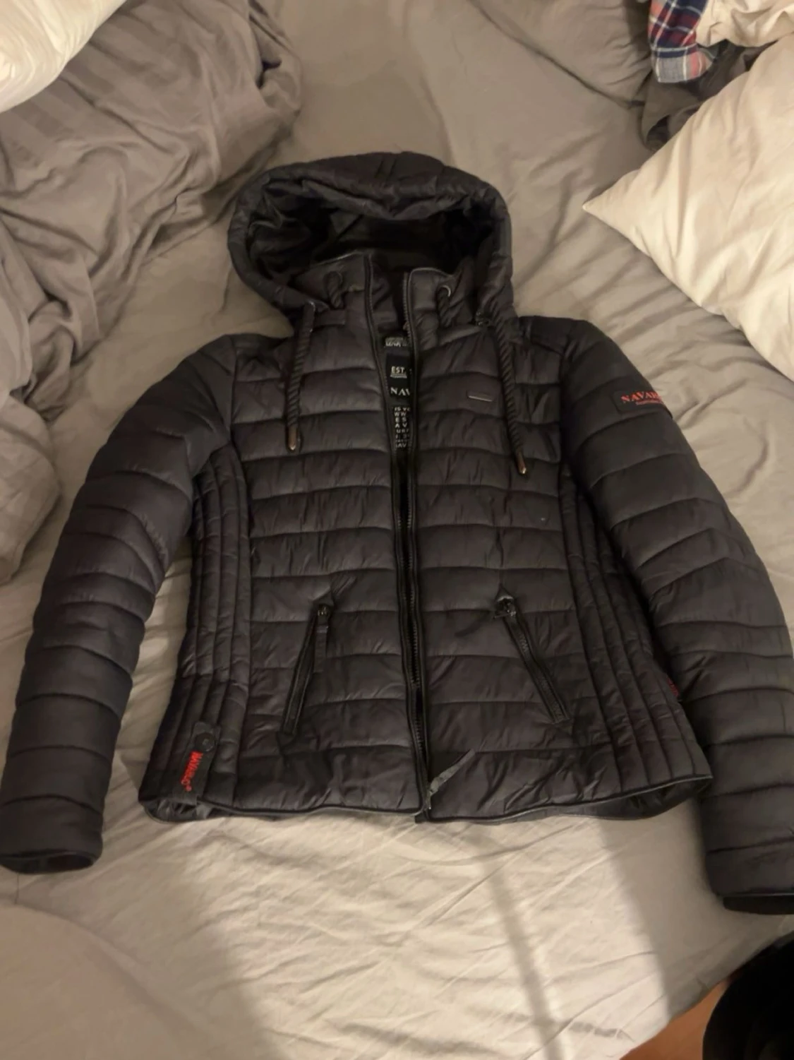 Svart pufferjacka från Navahoo - 3