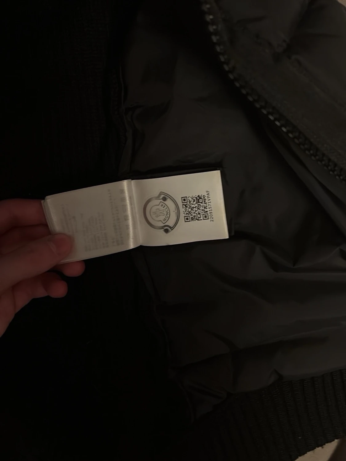 Svart pufferjacka från Moncler - 2