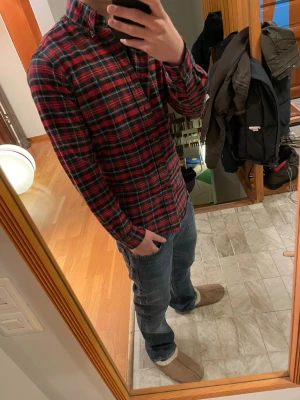 Raulph Lauren Skjorta - Riktigt snygg skjorta i mycket bra skick perfect till sommaren! | Storlek XS | Skriv vid funderingar och skicka gärna bud👊