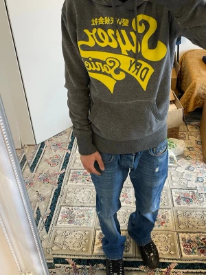 Superdry Hoodie - Schysst superdry hoodie i storlek S