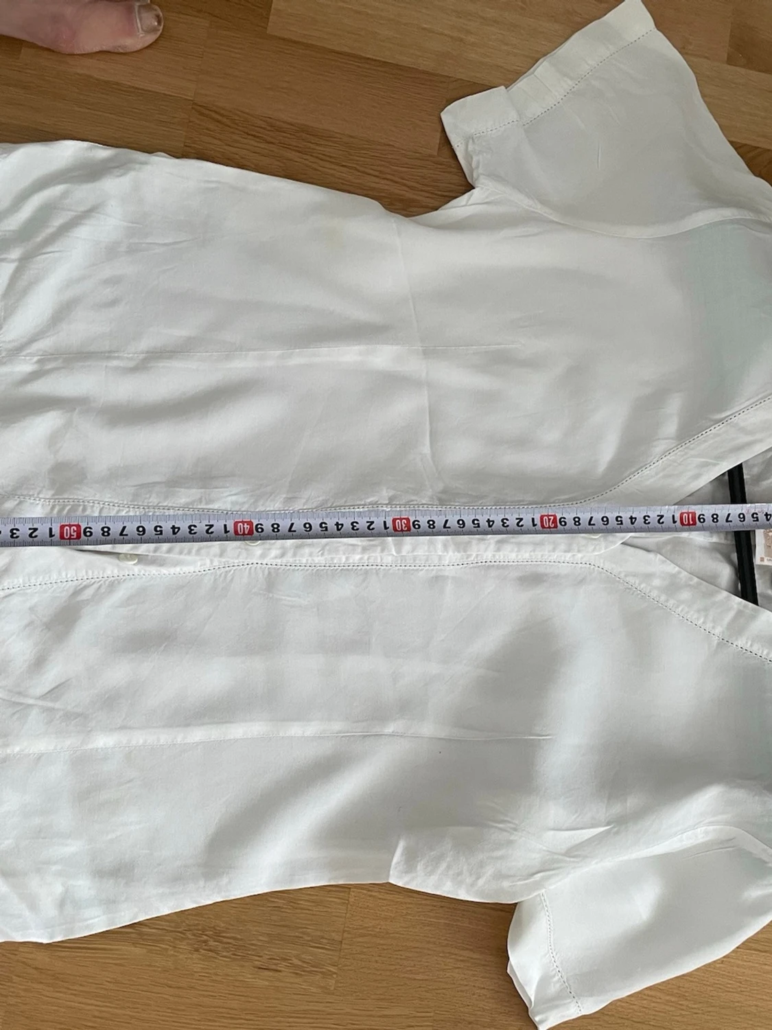 Blus  från NO 1   med v-ringning - 4