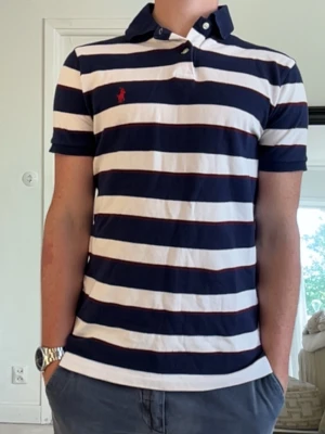 Ralph Lauren piké  - Mycket snygg Ralph Lauren piké med bra stuk | Storlek S | Flertal färger | Perfekt för sommarn | Skriv vid minsta funderingar☀️ |