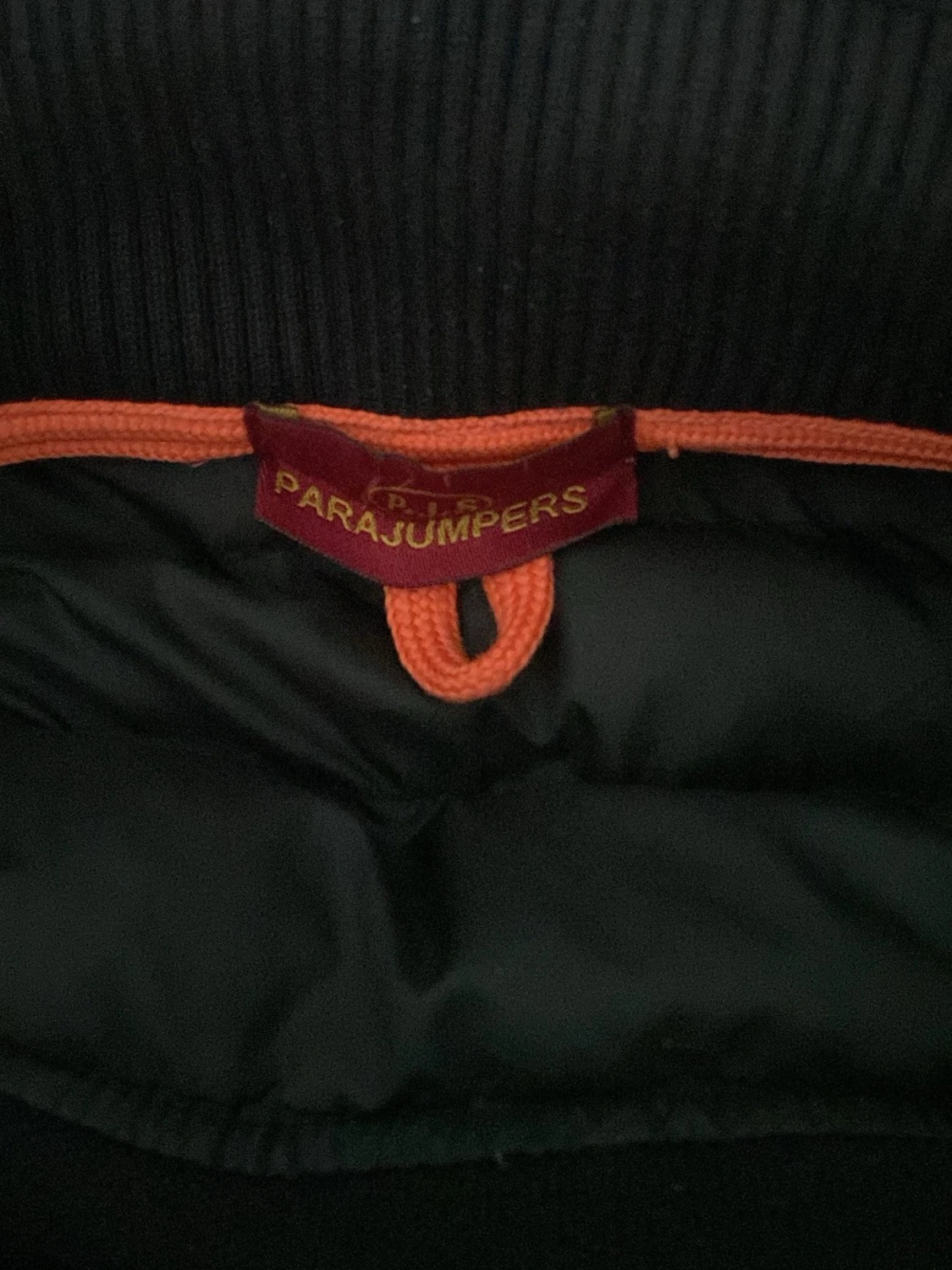 Svart pufferjacka från Parajumpers - 3