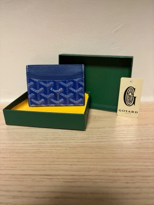 Go4ard plånbok - Tjena! Säljer denna feta plånbok. Den är helt ny och inga täcken på användning. Vid frågor eller funderingar är det bara att höra av sig!