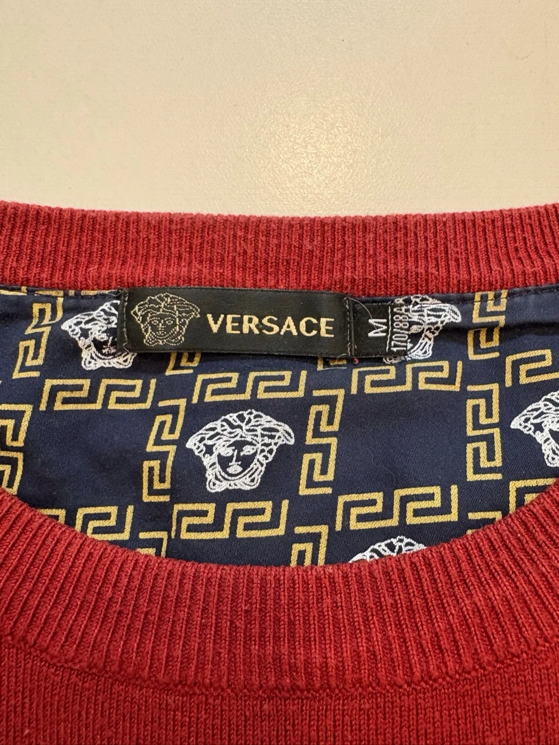 Stickad Versace tröja - 2