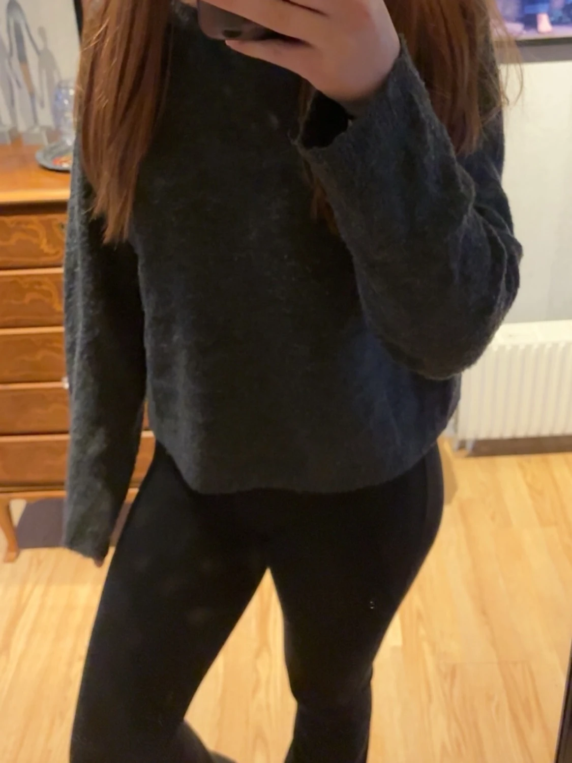 Mörkgrå mysig stickad tröja