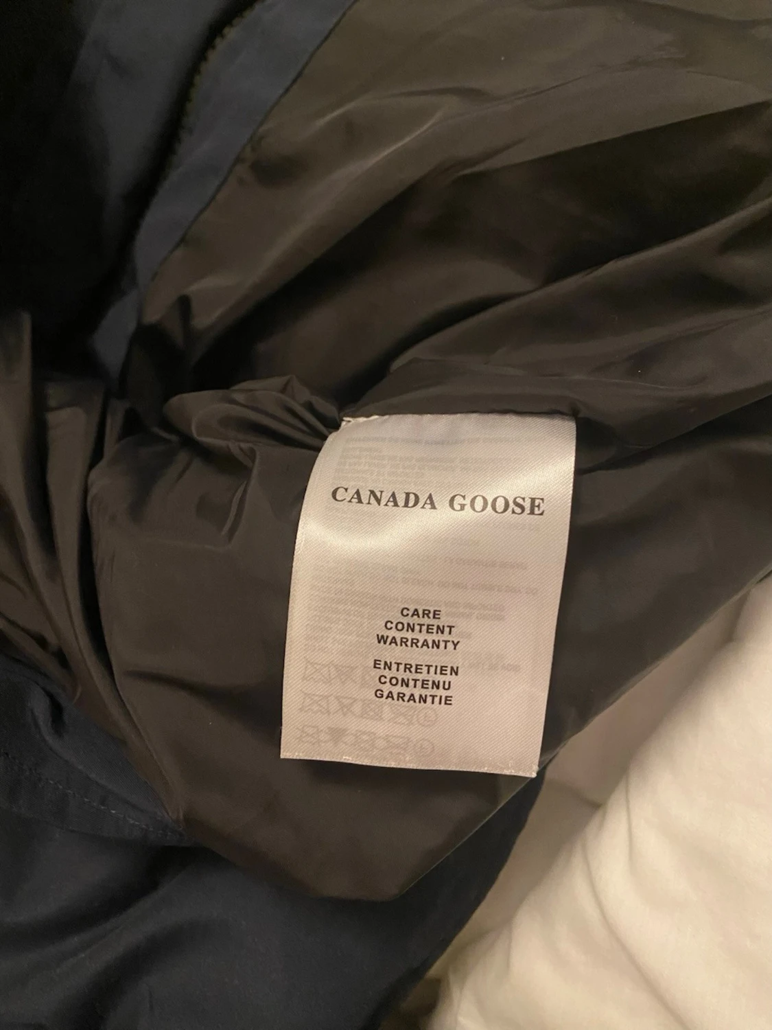 Mörkblå dunjacka från Canada Goose - 2