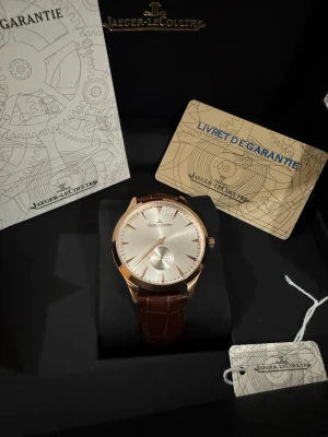 Jaege LeCoultre Master Ultra Thin  - Brand new with whole sets. Automatic movement with genuine leather band. Ultra thin. Dial size 40mm. High quality. Fast shipping.📦