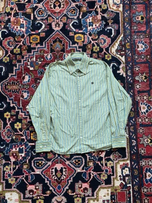 Randig skjorta från Acne Studios - Acne studios shirt, XS/S. fits me that usually wear S. Good condition, no flaws. The last pictures reflects the colour the best.