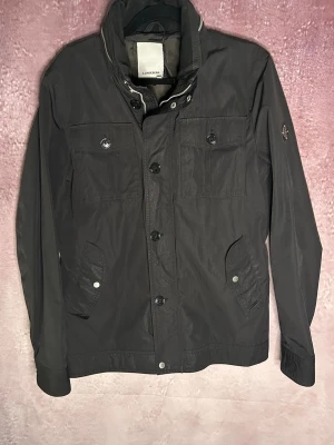 J.lindeberg field jacket bailey - Mycket fint skick | Size M | fraktar inom 24 timmar | för att köpa klicka ”köp nu” | vid frågor eller funderingar skriv en meddelande | följare får bättre rabatter🙌