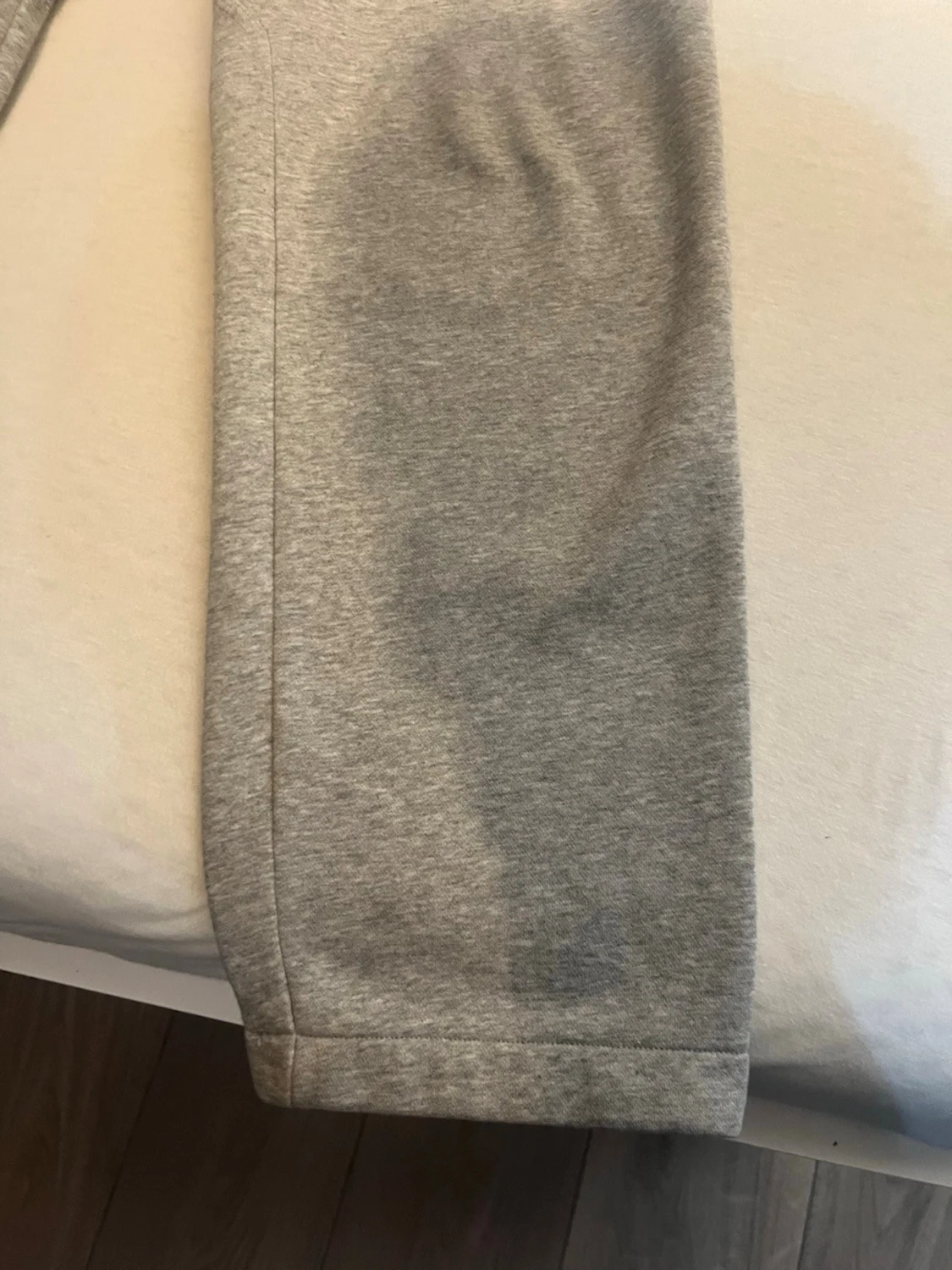 Svarta och grå mjukisbyxor från Nike 2 för 600 1 för 350 - 6