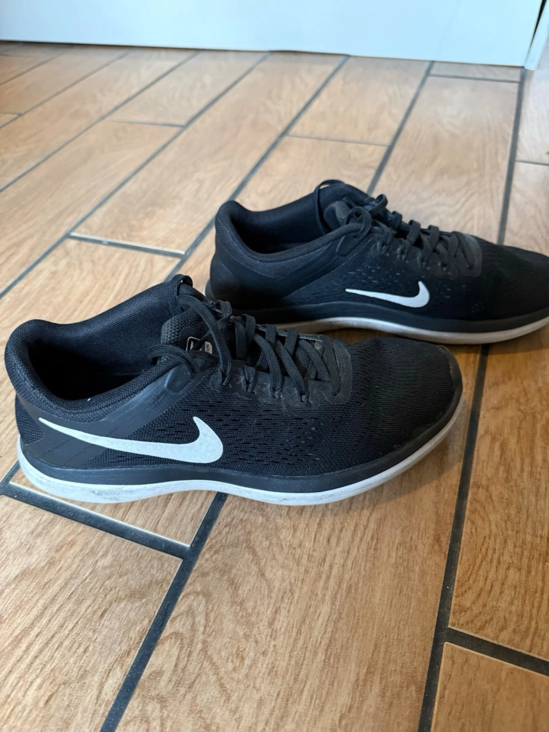Svarta Nike flex run sneakers  - 6