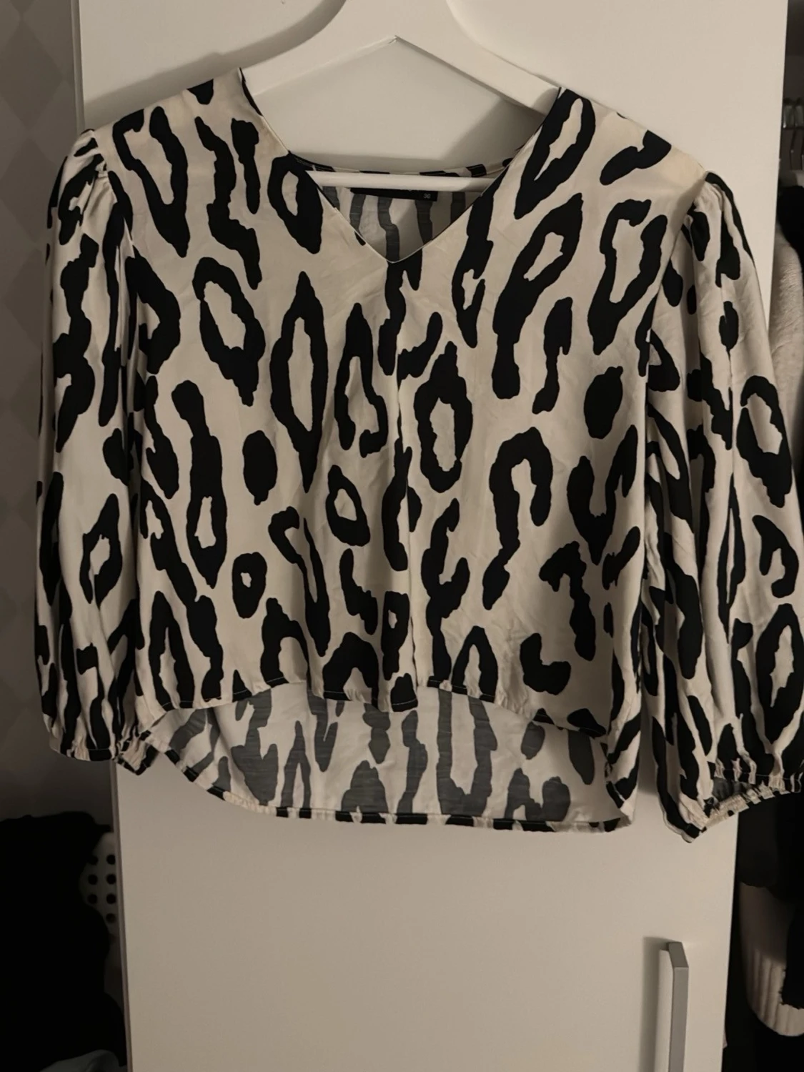 Leopardmönstrad blus 