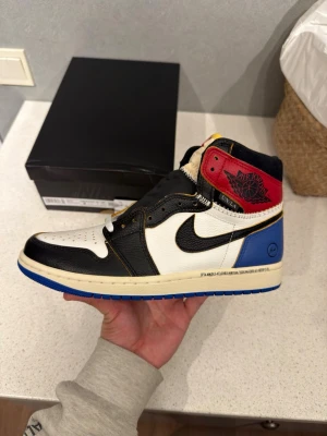 Jordan 1 x Fragment x Union - Jordan 1 x Fragment x Union US 8 | EU 41 10/10 Kvitto finns