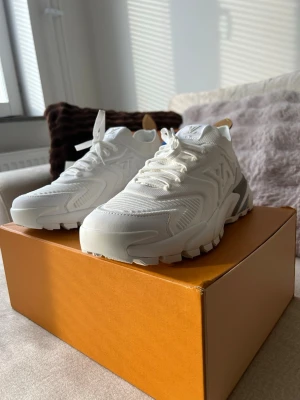 LV Sneakers - Aldrig använt!
