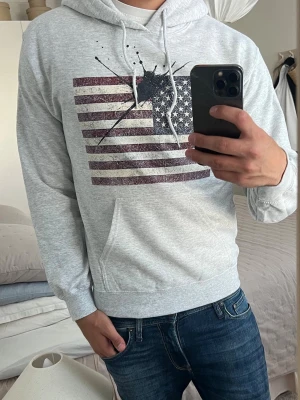 Concrete ink hoodie  - Nytt skick 