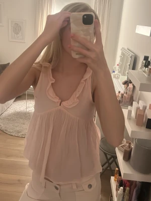 Rosa topp - Söt rosa topp, perfekt till sommaren. Från Gina Young, storlek 158-164