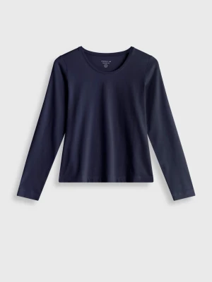 Mörkblå långärmad topp från Stockh lm - Mörkblå långärmad topp från Stockh lm. Perfekt att matcha med ett par jeans eller en snygg kjol. Orginalpris - 299kr. Kom privat för vidare diskussion.