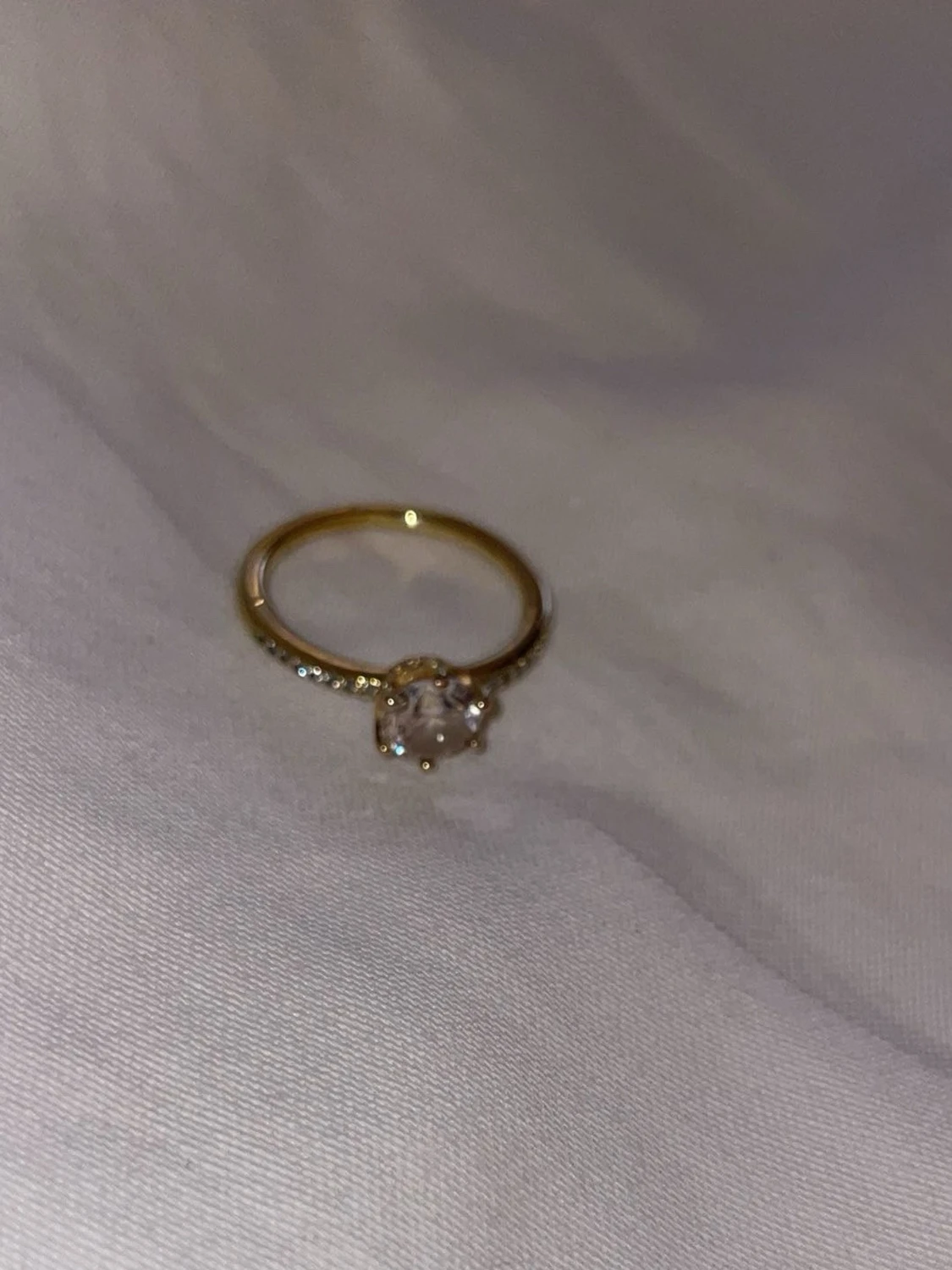 Guldfärgad Promise ring med stor sten - 1