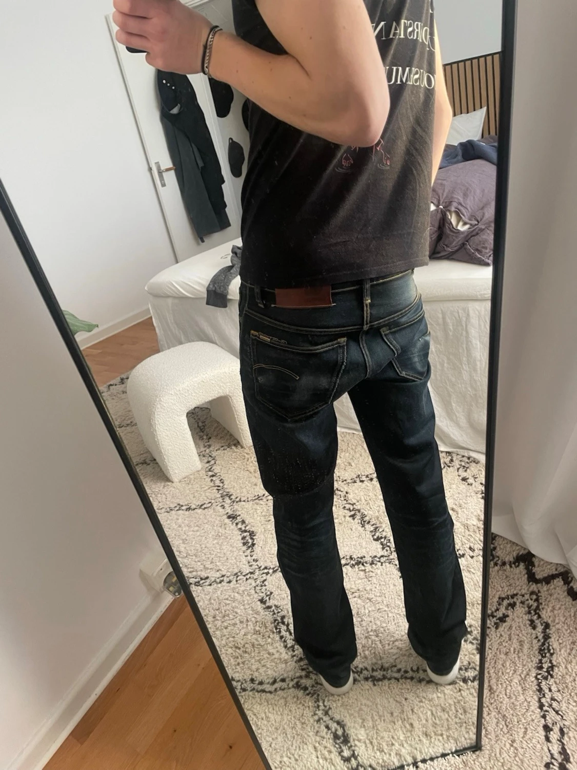 Mörkblå jeans med raka ben - 1