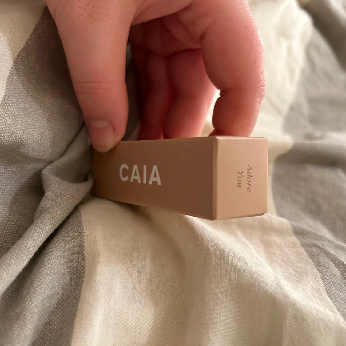 Läppstift - caia - 90