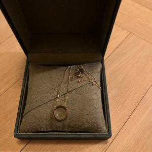 Edblad halsband  - Fint halsband från Edblad i nyskick, aldrig använt 