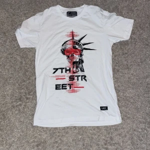 7th street tröja - 7th street tröja. Aldrig använd bra skick.