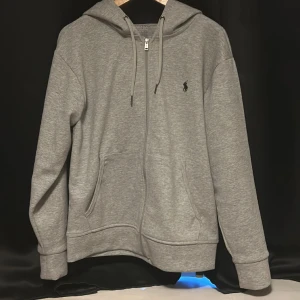 Ralph Lauren zip hoodie / kofta - Testad en gång aldrig ens tvättad 