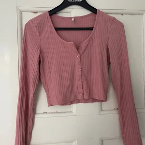 Ribbad långärmad topp - Använd men i fint skick