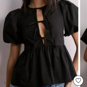 Topp - Såå gullig topp i nyskick, prislappen kvar🌸