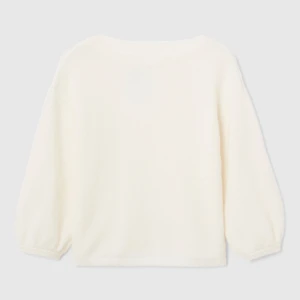 Vit stickad tröja - En super fin vit stickad tröja från MQ som tyvärr inte kommit till användning