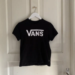 Vans t-shirt - Ny skick! Säljs då den inte kommer till någon användning. Pris går alltid att diskutera🤗