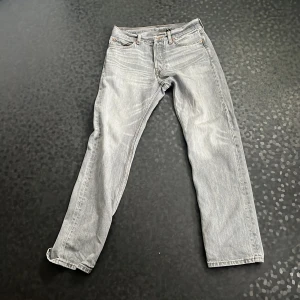 Weekday spaced jeans - Riktigt feta weekday jeans, 9/10 skick, använt sunt och ett fåtal gånger!