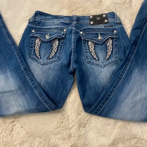 Miss me jeans  - Säljer dessa då de är för stora, storlek 30 straight lowwaist. Skriv för fler bilder💋
