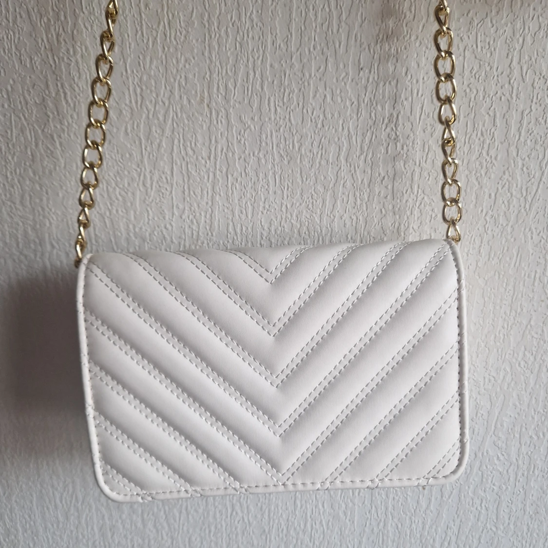 Snygg vit handväska från shein - 91