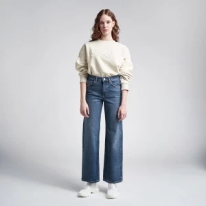 Carin Wester jeans  - Säljer dessa fina jeans från Carin Wester i modellen ”Brooke” stl. 38  Fint skick och inga defekter förekommer  Original pris 699kr