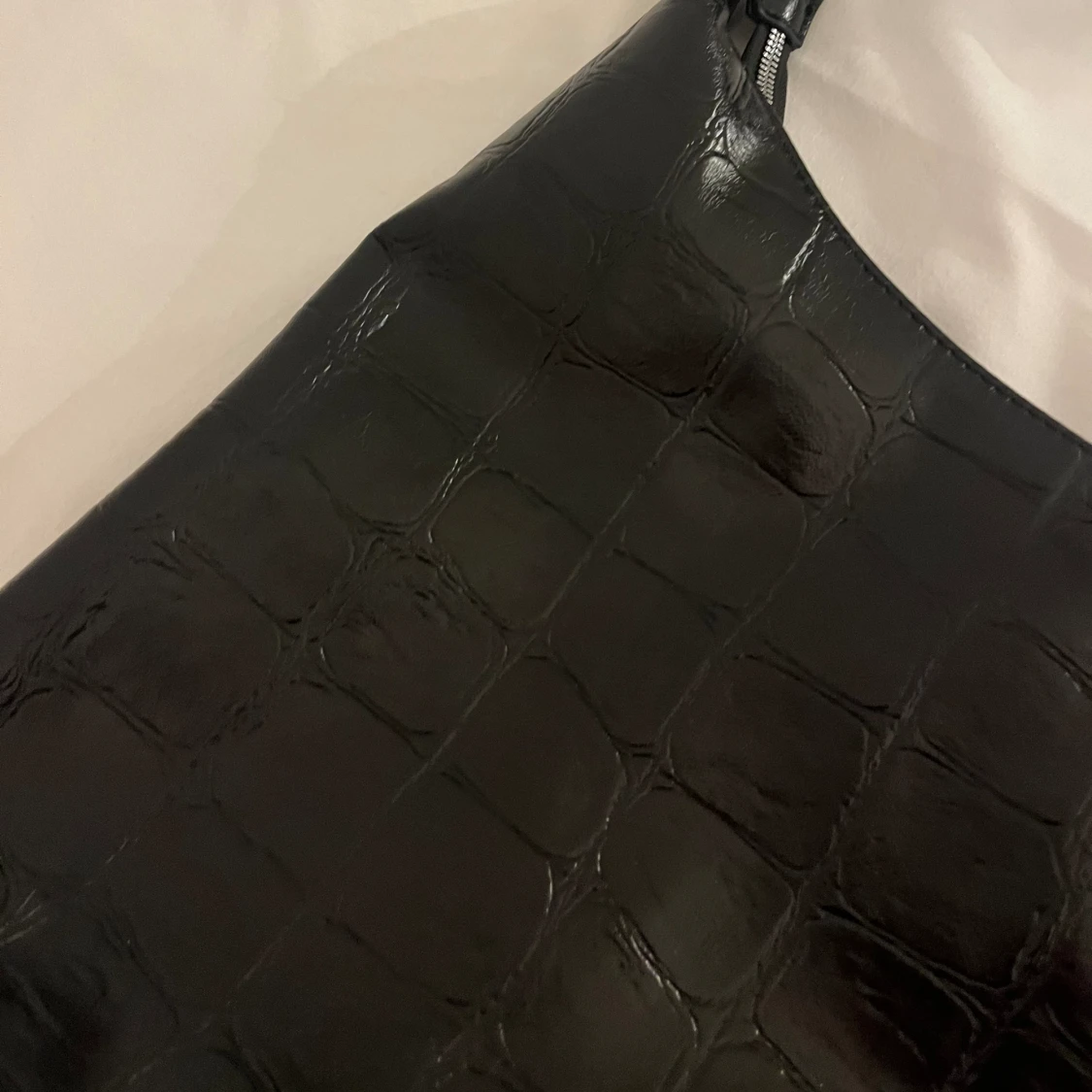 Svart väska nakd  - 91