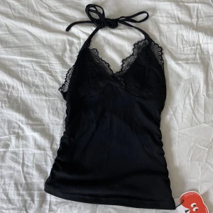 Spets linne - Oanvänt linne, storlek xs/s, lappen kvar